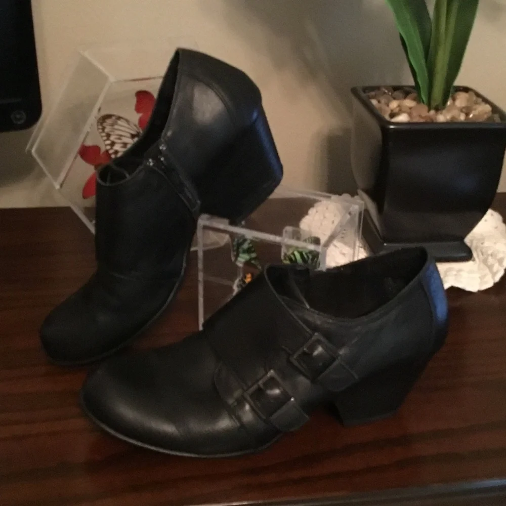 b.o.c. Black Leather Ankle Booties with Buckle Straps